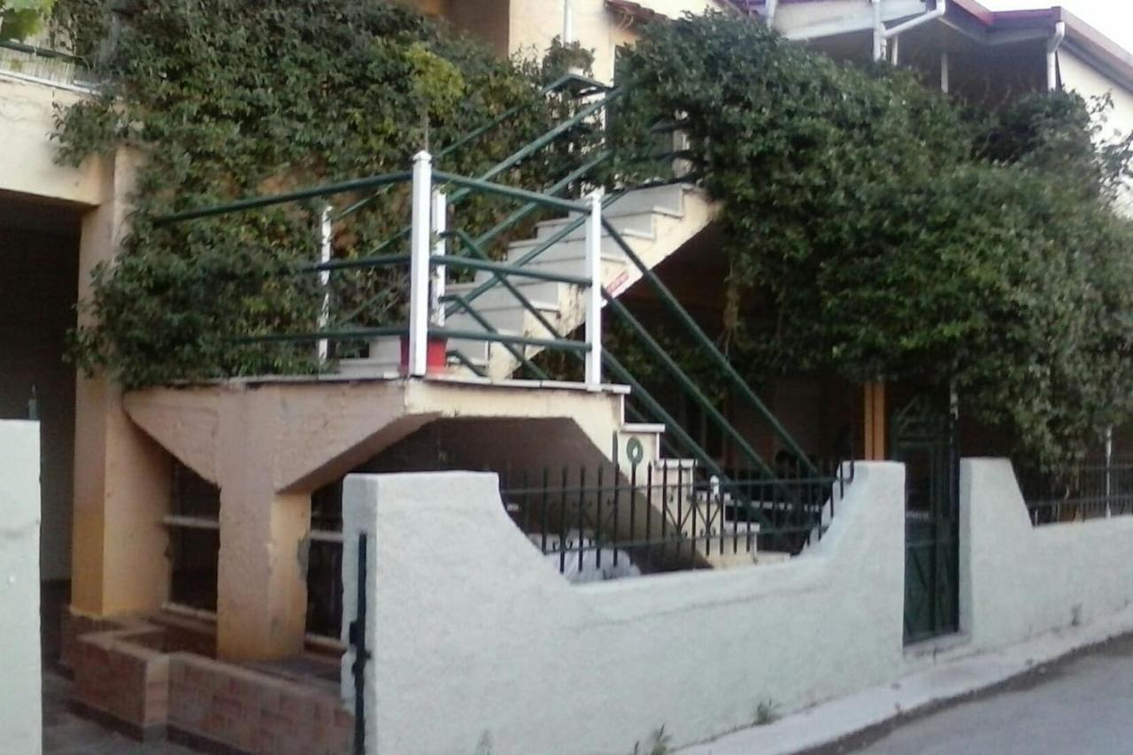 Cozy House 3 Daire Vrahati Dış mekan fotoğraf